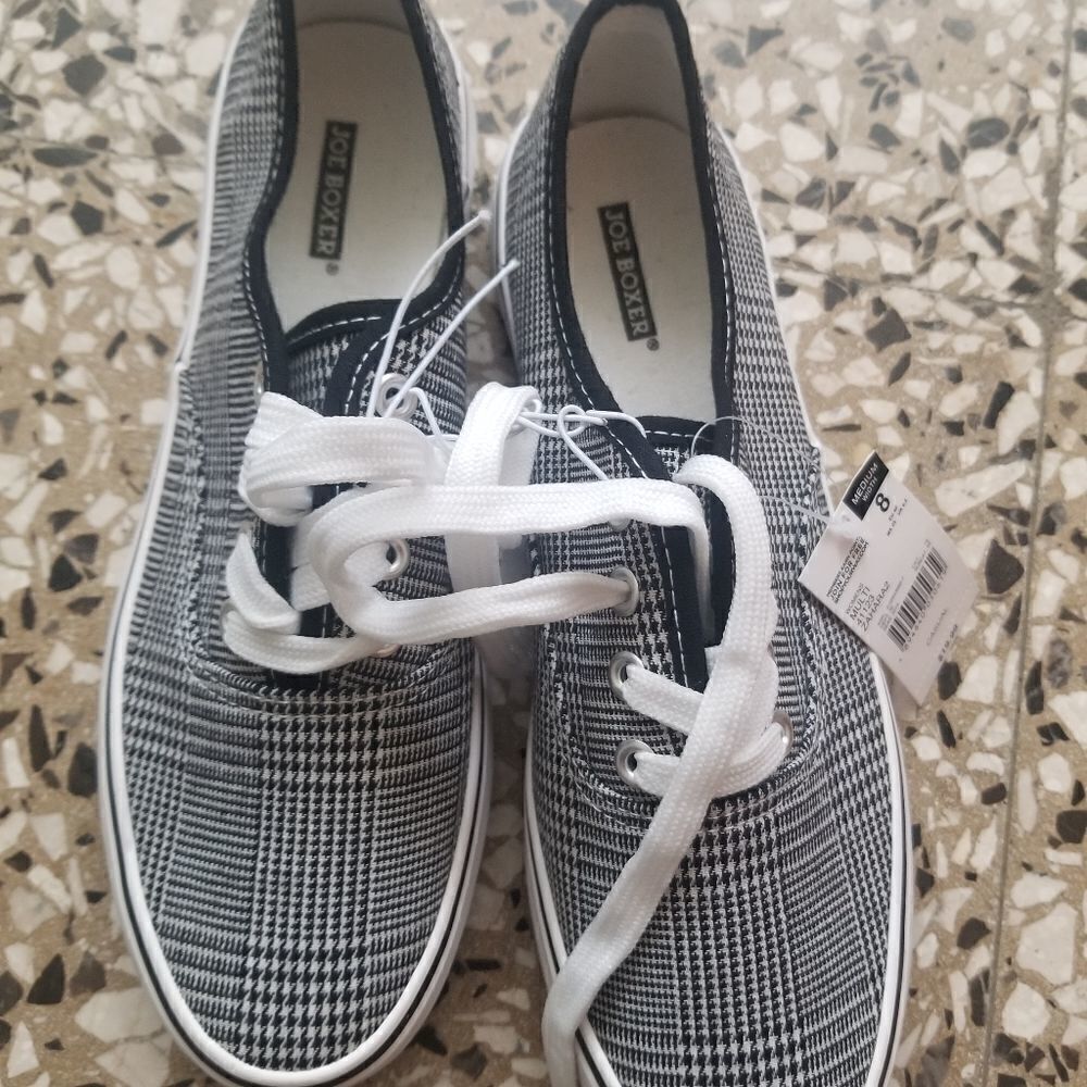 Used Joe boxer vans 